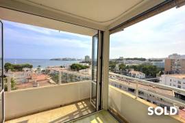 Sea view flat near the beach in Palmanova