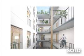 Development plot for apartment building with excellent connectivity