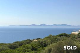 Charming Chalet with Character, Partial Sea View and Great Potential in Badia Blava Charming Chalet with Character, Partial Sea View and Great Potential in Badia Blava