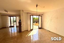 Charming Chalet with Character, Partial Sea View and Great Potential in Badia Blava Charming Chalet with Character, Partial Sea View and Great Potential in Badia Blava