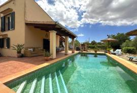 Finca mit Charakter in Llucmajor – Mediterranes Flair trifft modernes Wohnen