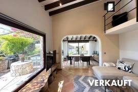 Idyllisches Dorfhaus mit Gästehäuschen, Pool und Panoramablick in Campanet