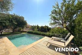 Encantadora casa de pueblo con casa de invitados, piscina y vistas panorámicas en Campanet