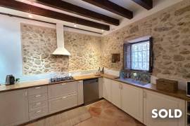 Charming Village House with Guest Cottage, Pool and Panoramic Views in Campanet