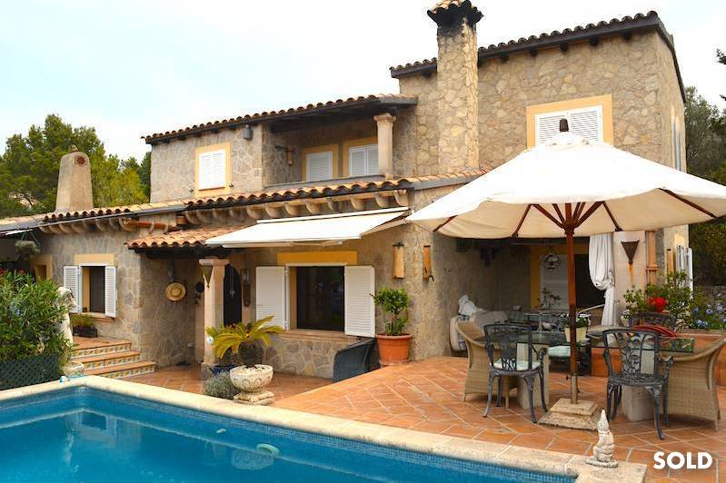 Beautiful natural stone villa in a quiet area near Valldemossa
