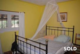 Rustic country house of natural stone in Algaida