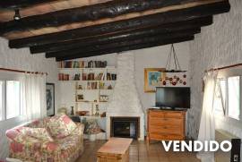 Rústica casa de campo de piedra natural en Algaida