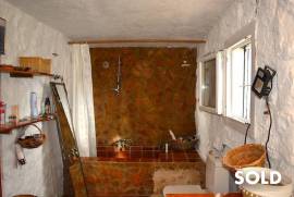 Rustic country house of natural stone in Algaida