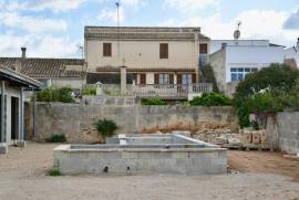 ¡Se está construyendo el hotel de 4 estrellas más pequeño del mundo! ¡Se está construyendo el hotel de 4 estrellas más pequeño del mundo!