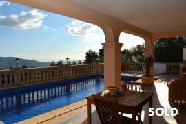 Majestic villa with dreamlike panoramic views