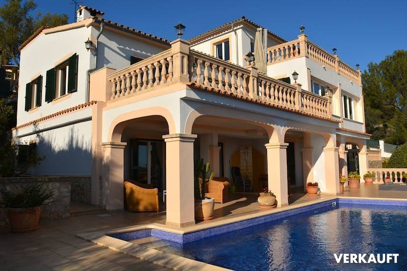 Repräsentative Villa mit traumhaften Panoramablick