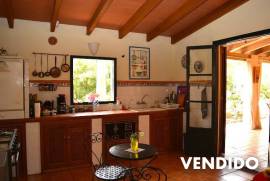 Idílica casa de campo con piscina y apartamento de invitados