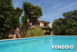 Idílica casa de campo con piscina y apartamento de invitados