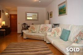 Flat with sea view terrace and access to the bathing bay