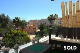 Tastefully renovated flat in front of the beaches of Palmanova