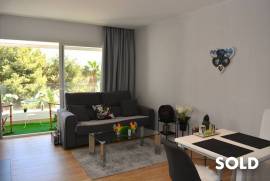 Tastefully renovated flat in front of the beaches of Palmanova