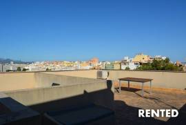 Furnished penthouse with private roof terrace