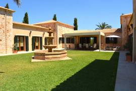 Espectacular casa de campo autosuficiente con viñedo propio