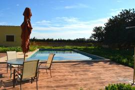 Finca with huge potential and good access to Palma