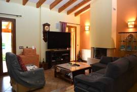 Finca with huge potential and good access to Palma