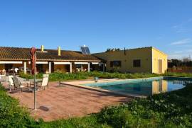 Finca with huge potential and good access to Palma