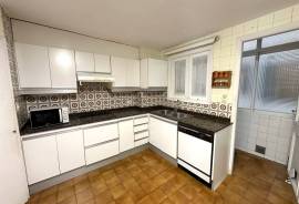 Spacious apartment on Paseo de Mallorca