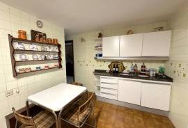 Spacious apartment on Paseo de Mallorca