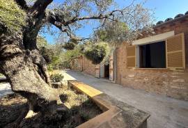 Casa de campo de piedra natural en tranquila ubicación en las montañas de Sóller