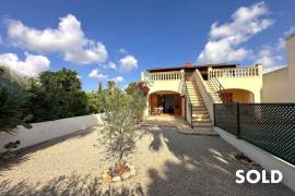 Charming semi-detached house with two living units near Sa Rápita
