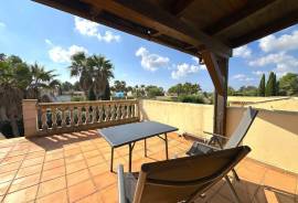 Gemütliche Doppelhaushälfte mit zwei Wohneinheiten nahe Sa Rápita Gemütliche Doppelhaushälfte mit zwei Wohneinheiten nahe Sa Rápita