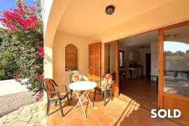 Charming semi-detached house with two living units near Sa Rápita Charming semi-detached house with two living units near Sa Rápita