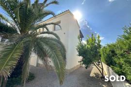 Charming semi-detached house with two living units near Sa Rápita Charming semi-detached house with two living units near Sa Rápita