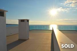 New construction penthouse in 1st sea line of Playa de Palma