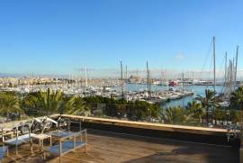Luxusapartment mit großer Terrasse am Paseo Marítimo