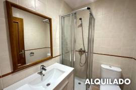 Amplio adosado con piscina