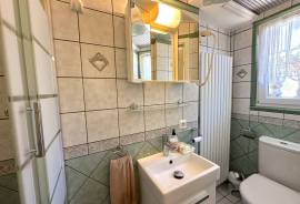 Finca cuidada y autosuficiente con jardín mediterráneo Finca cuidada y autosuficiente con jardín mediterráneo