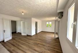 Renovated chalet with pool in good location Renovated chalet with pool in good location