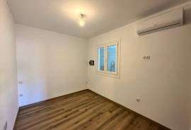 Renovated chalet with pool in good location Renovated chalet with pool in good location