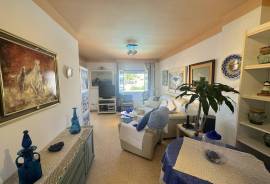 2 bedroom flat near the beach