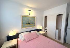 2 bedroom flat near the beach