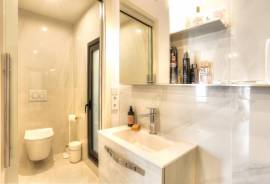 Luxussaniertes Penthouse-Studio mit wundervoller Terrasse im Herzen der Altstadt