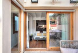 Luxussaniertes Penthouse-Studio mit wundervoller Terrasse im Herzen der Altstadt