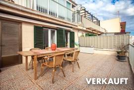 Saniertes Duplex Apartment mit Teilmeerblick