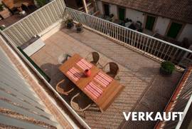 Saniertes Duplex Apartment mit Teilmeerblick