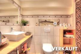 Saniertes Duplex Apartment mit Teilmeerblick