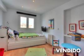 Dúplex renovado con vistas parciales al mar