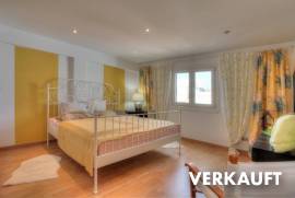 Saniertes Duplex Apartment mit Teilmeerblick